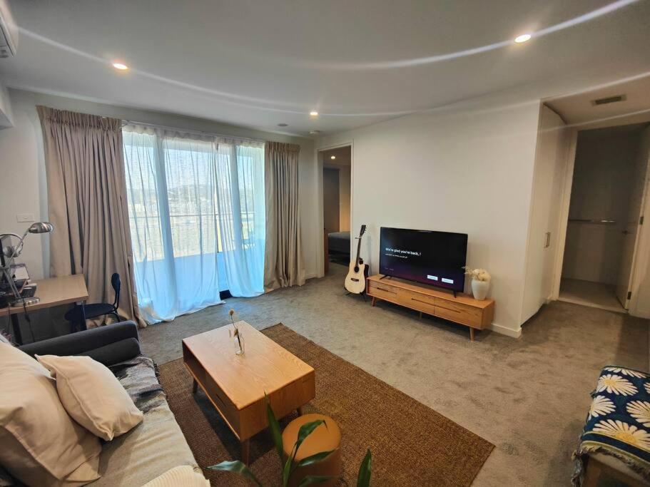 Lakeside Apartment, Walking Distance To Foreshore Kingston Екстер'єр фото